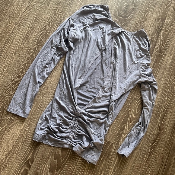 Lululemon Open Back Long Sleeve - Picture 2 of 5